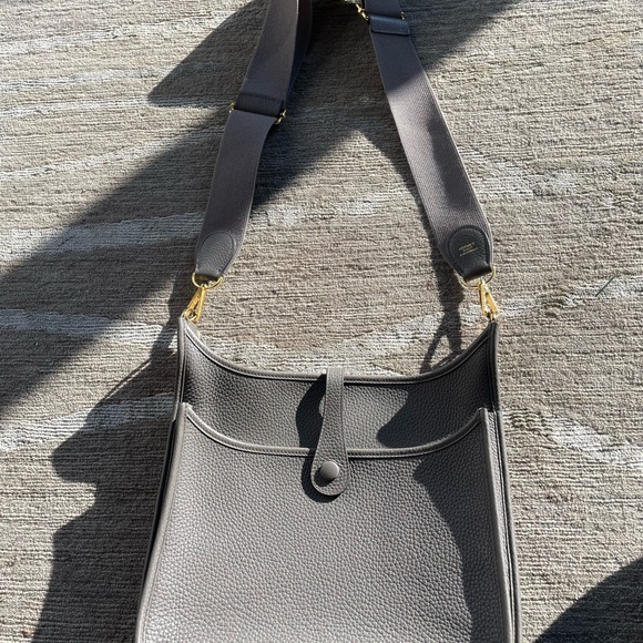 Hermes Evelyne pocket III 29 Bag - Picture 3 of 10